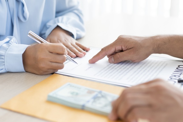 Dinero para tu negocio: préstamos fáciles para emprendedores latinos