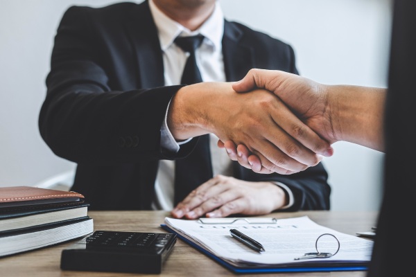 Préstamos flexibles para latinos dueños de negocios en EE. UU.