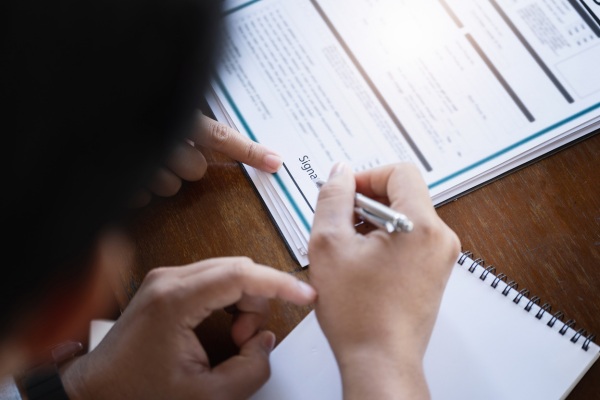 Préstamos seguros para latinos en EE. UU. sin complicaciones