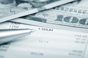 Cómo calcular el costo total de un préstamo fácil: guía práctica latina