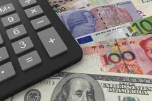 El costo real de préstamos fáciles y rápidos para latinos en USA