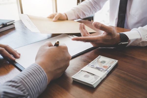 Préstamos para latinos en USA: guía completa de financiamento