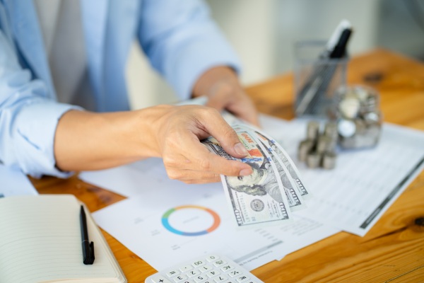  Diferencias clave entre tarjeta de crédito corporativa y línea de crédito | Phone: +1 (786) 539-3040