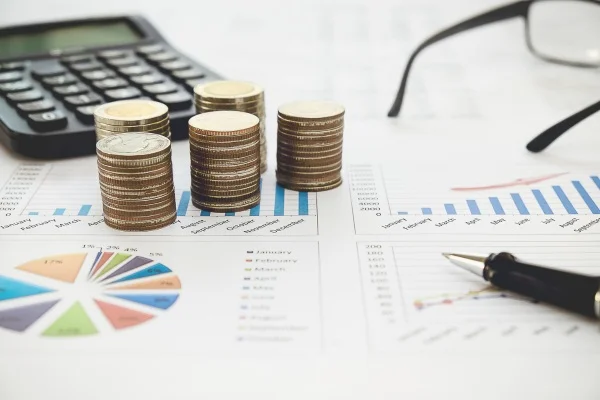 Instituciones financieras seguras para inmigrantes latinos en EE. UU. 