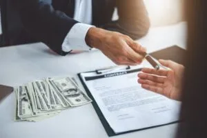 Reconstruye tu crédito: préstamos fáciles para latinos en EE.UU