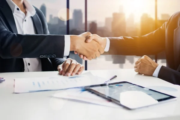 Ayuda financiera para la comunidad latina en Florida