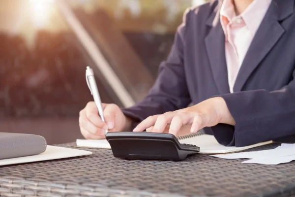 Factores que los bancos evalúan para aumentar su línea de crédito | Phone: +1 (786) 539-3040